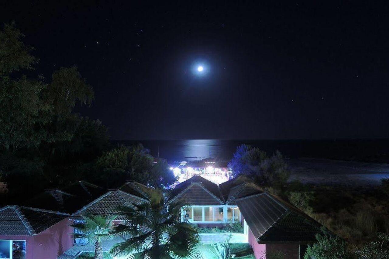 As Queen Beach Hotel Kızılot Exterior foto