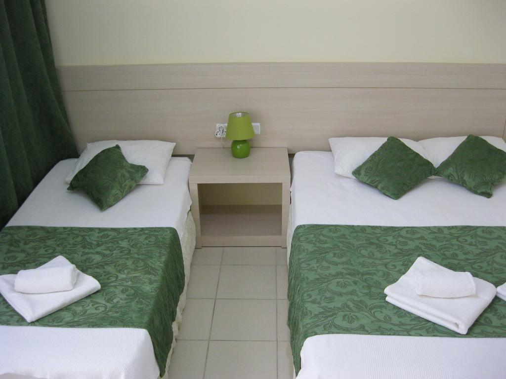 As Queen Beach Hotel Kızılot Zimmer foto