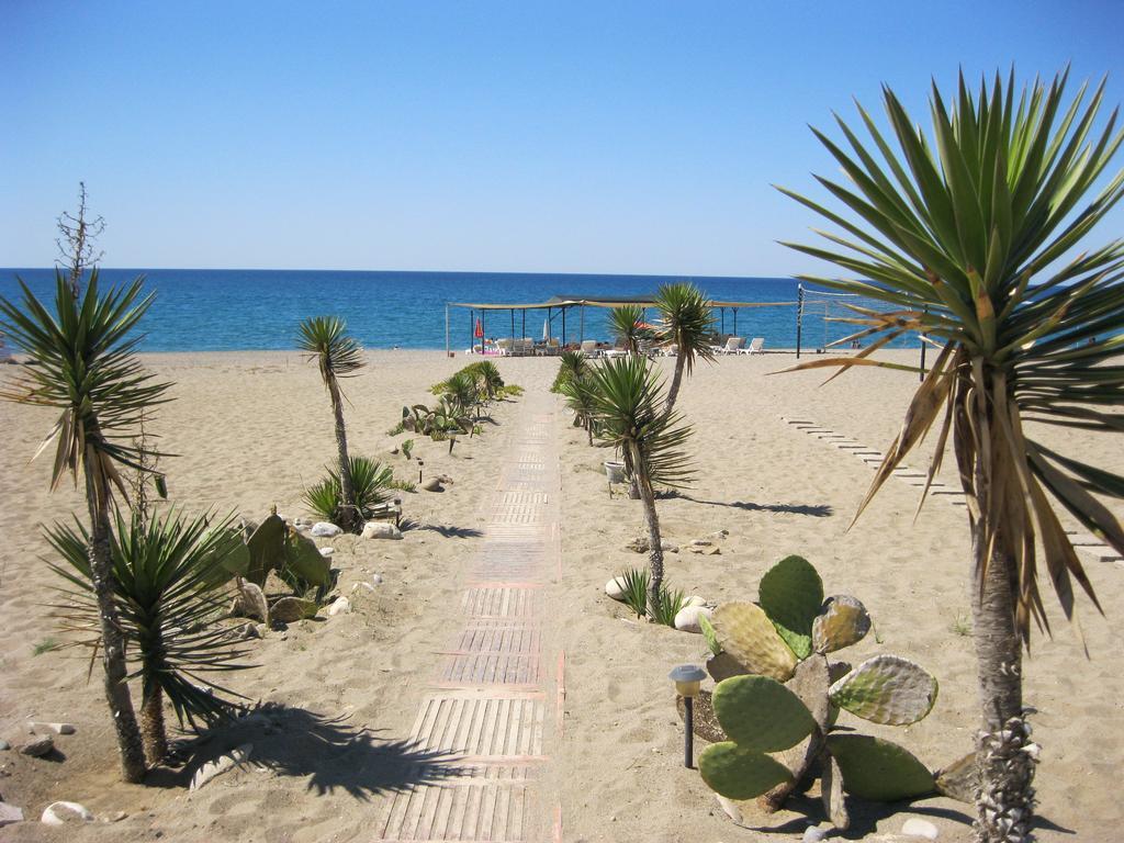 As Queen Beach Hotel Kızılot Exterior foto