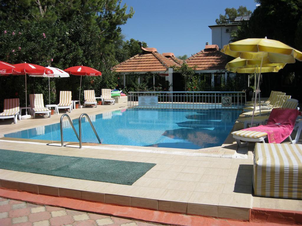 As Queen Beach Hotel Kızılot Exterior foto