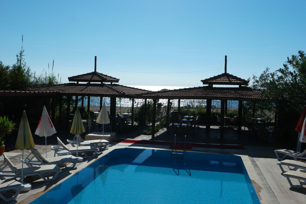 As Queen Beach Hotel Kızılot Exterior foto