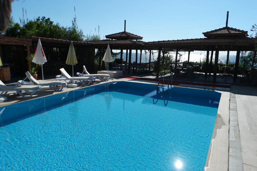 As Queen Beach Hotel Kızılot Exterior foto
